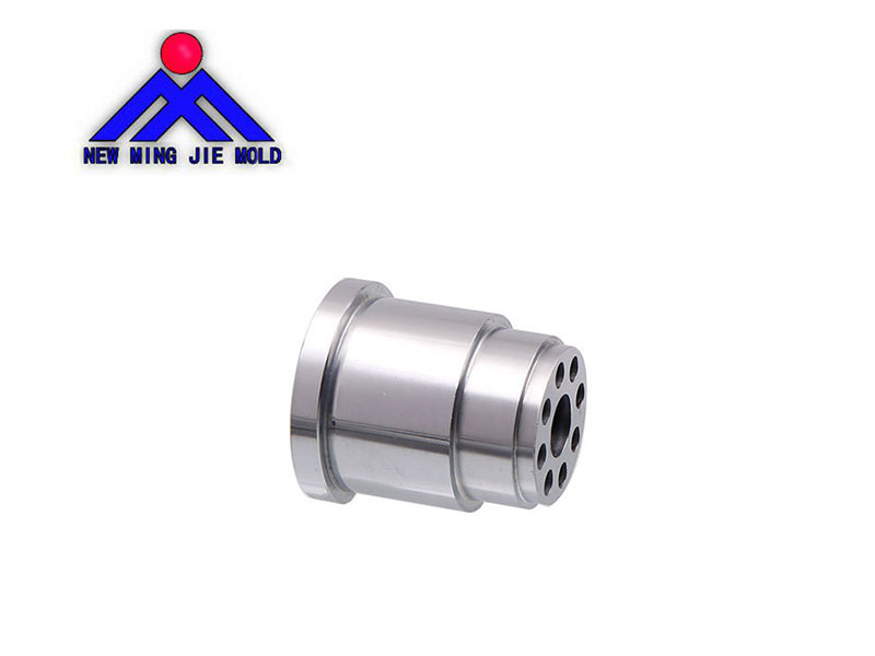 Fan leaf die insert