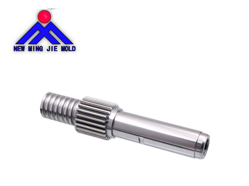 Rear mould shaft core with gear